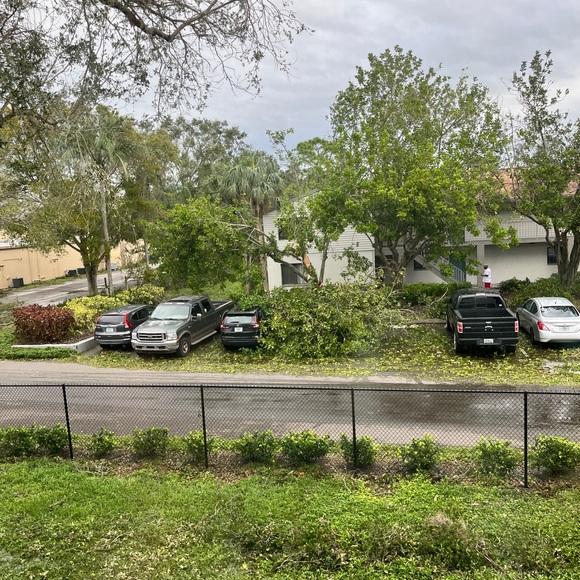 🌀HURRICANE MILTON IS COMING STRAIGHT FOR US IN BRADENTON,FL. - Picture 7 of 7